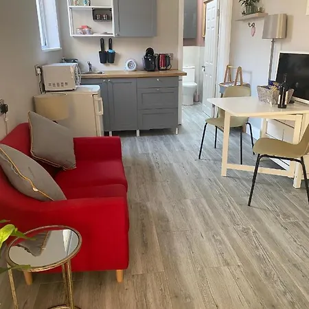 Lägenhet Hugo Mews Bright Bré