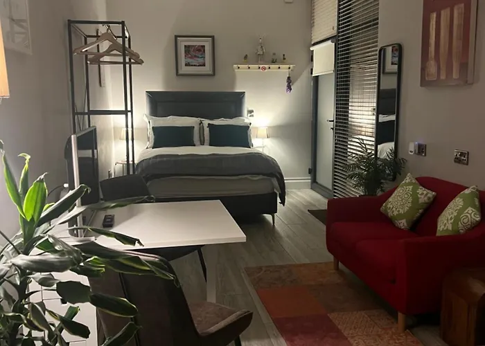 Hugo Mews Bright 아파트 *